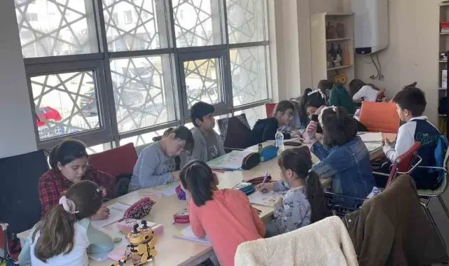 Bilecik'te çocuklara özel resim kursu başladı