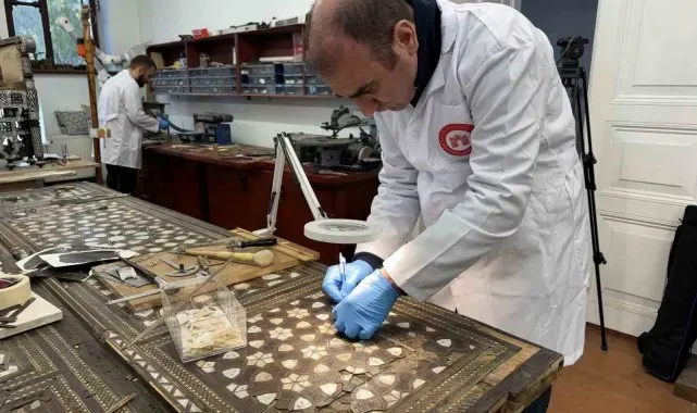 Topkapı ve Dolmabahçe Sarayı'ndaki bazı eserler restore ediliyor