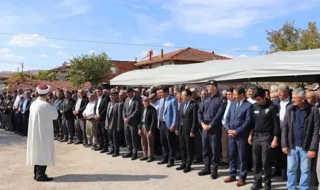 Kuraklıkla mücadele eden vatandaşlar yağmur duasına çıktı