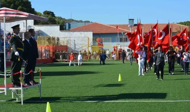 Ayvalık'ta Cumhuriyetin 101. yıl coşkusu