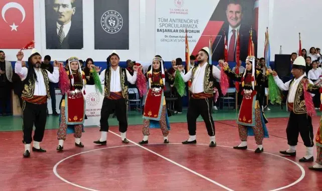 Tomarza'da Cumhuriyet Bayramı coşkusu
