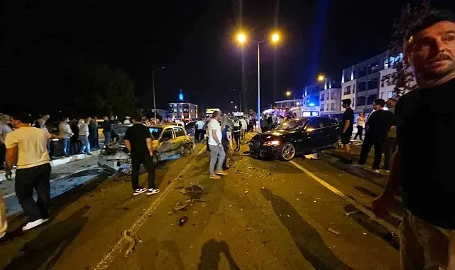 Düzce'de 6 araçlı zincirleme kaza: 2 yaralı