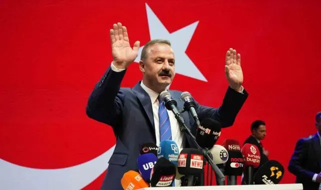 Yavuz Ağıralioğlu, Anahtar Parti'nin tanıtımını gerçekleştirdi