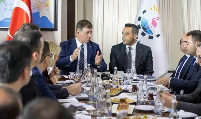 Başkan Tugay'dan ilçe belediyelerine destek mesajı
