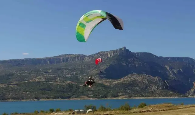 Ermenek yamaç paraşütü tutkunlarının yeni gözdesi oldu