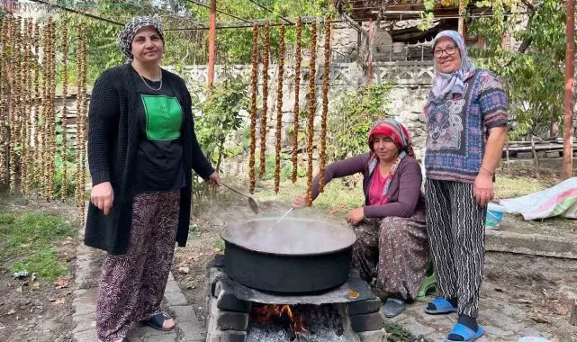 Oğuzlar'da cevizli sucuk mesaisi başladı