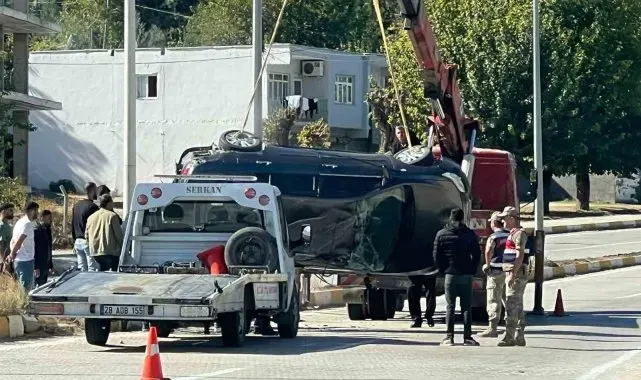 Batman'da otomobil takla attı: 2 yaralı