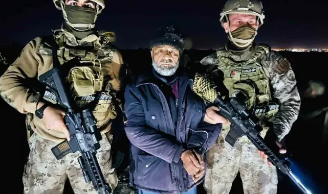 Anne ve kızlarını öldüren katil 'kirpi' yuvasında böyle yakalandı