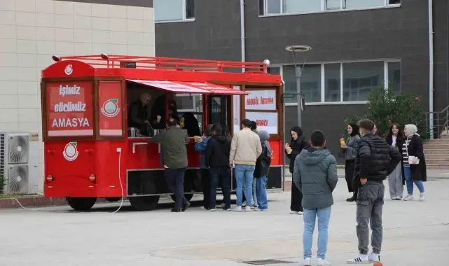 Nostaljik tramvay 'Çorbabüs' oldu