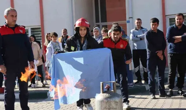 Bingöl'de hastane personeline yangın eğitimi