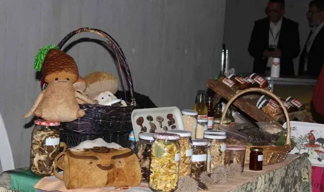 12. Türkiye Yemeklik Mantar Kongresi Bergama'da başladı