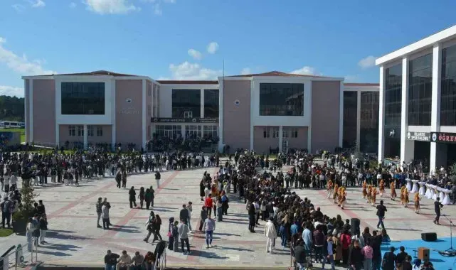 Sinop'ta Palamut Şenliği: 4 bin palamut ikram edildi