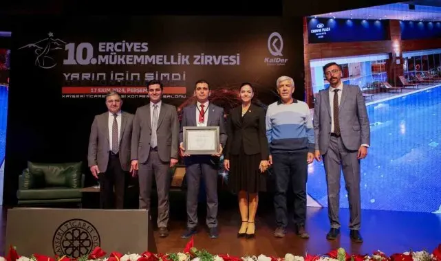 Erciyes Koleji, Avrupa Kalite Yönetimi Vakfı'ndan Ulusal Kalite Hareketi beratı aldı