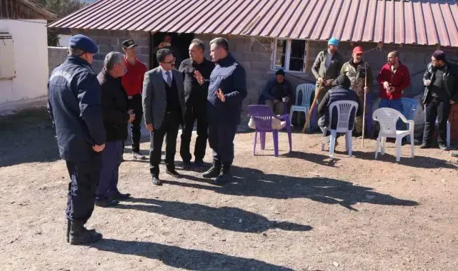 Gediz'de kayıp kadını arama çalışmaları devam ediyor