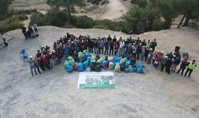 Kavşit Yaylası'nda ormanlar çöpten arındırıldı