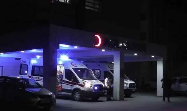 Niğde'de traktör şarampole devrildi: 1 ölü, 1 yaralı