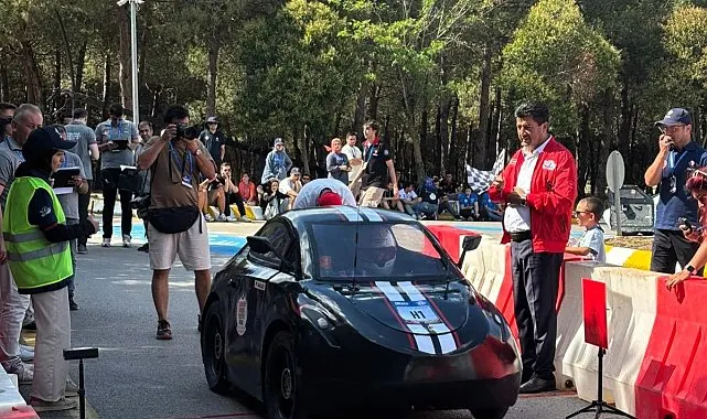 Elektrikli araç yarışmalarında 3 araçla finalist olan tek üniversite SUBÜ oldu