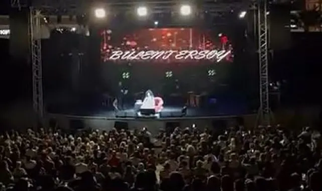 Kuşadası AVM'de sahne alan Bülent Ersoy'dan ağza alınmayacak küfürler