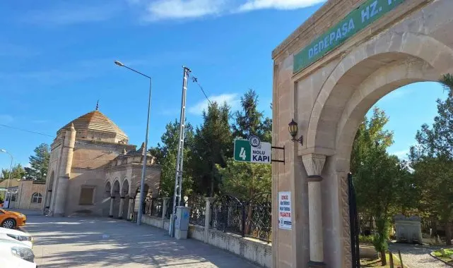Polisten mezarlıklarda tahribat kontrolü